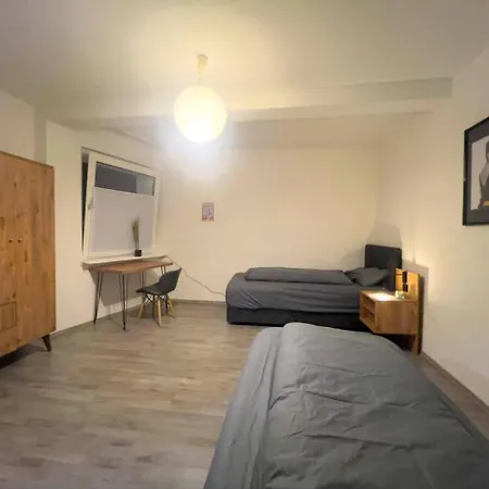 아파트 Livemore24 - Space In 24-7 Check-in 뒤스부르크